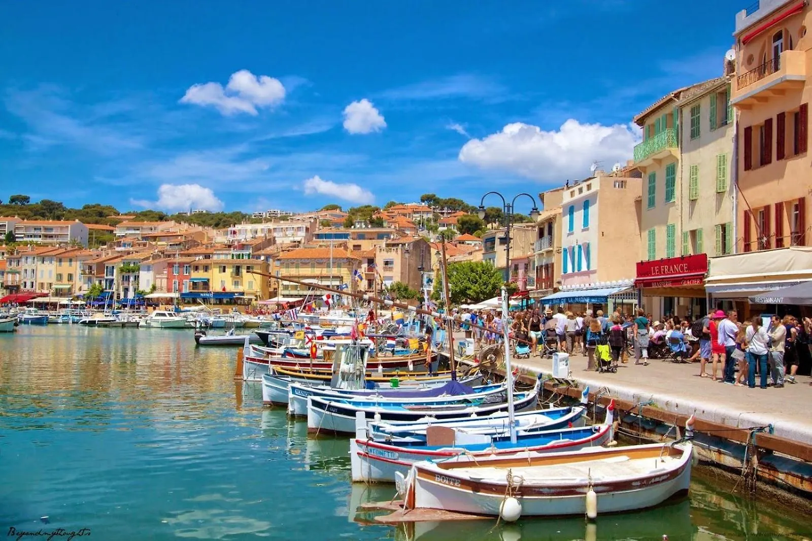 Le Grand Large, Face A Vous Daire Cassis 0*,  Fransa